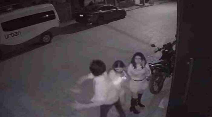 Ingresan a cirugía a Melanie, joven golpeada por presunta pareja en fiesta de Halloween