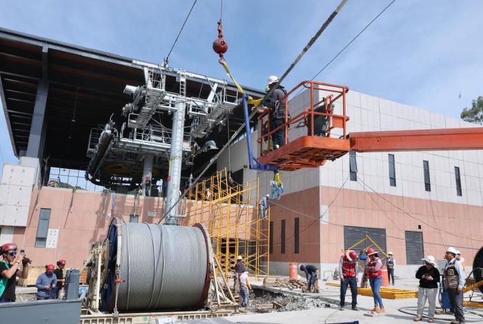 Inician colocación de 7 km de cable portador del teleférico de Morelia