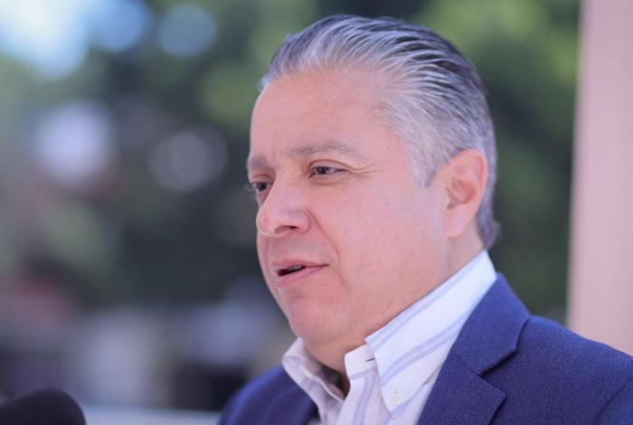 Internet gratuito para todos; 12,500 estudiantes se registran el primer día al programa DATA: Luis Navarro