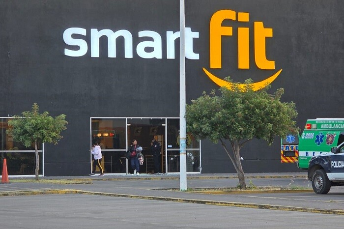 Investiga Fiscalía homicidio de comandante de Investigación, en Smart Fit de Zamora