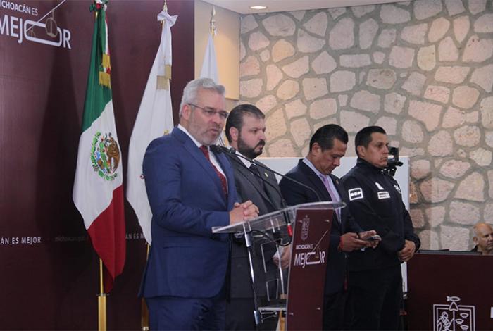 Investigan a más involucrados en el homicidio de la familia de intérpretes: Bedolla