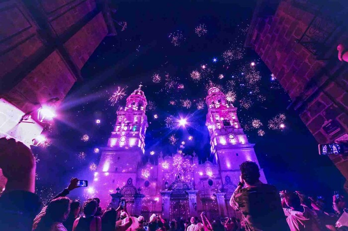 Invita Gobierno de Morelia al encendido de Catedral este sábado