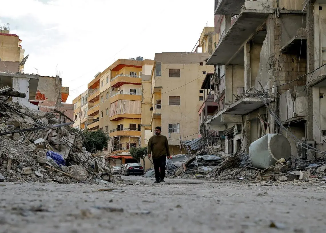 Israel alerta de evacuar zonas en Líbano tras posibles ataques