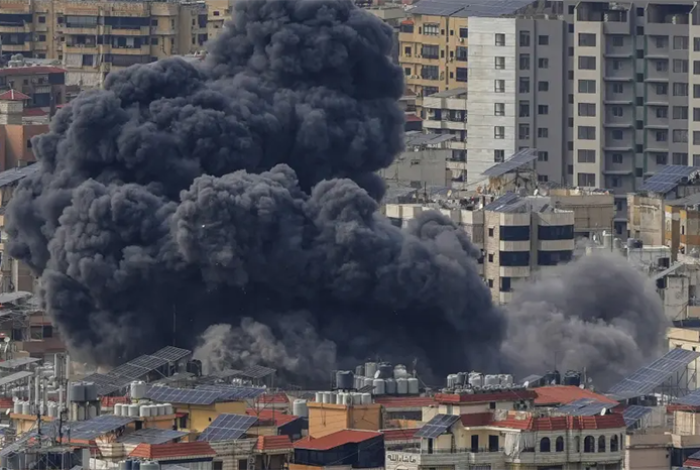 Israel bombardea el sur de Líbano tras ordenar evacuar una aldea a pesar del alto el fuego