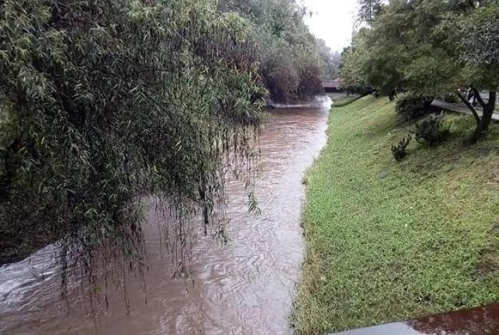 Itzícuaros al 75% por lluvias; ríos al 45; PC Morelia descarta riesgos