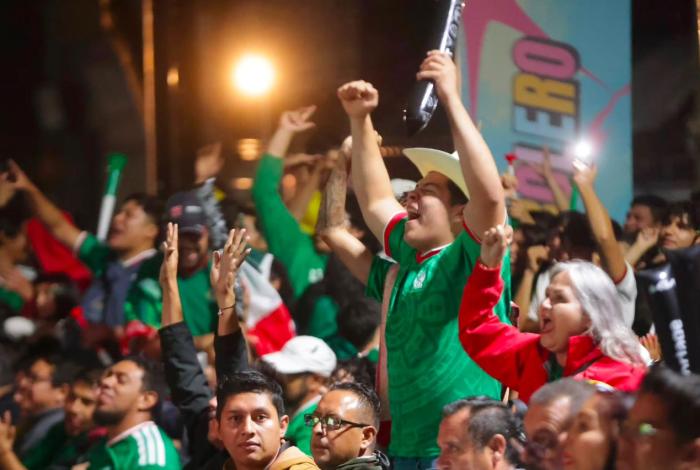 ¡Jalo Futbolero! Otra pantalla gigante para el México vs Inglaterra
