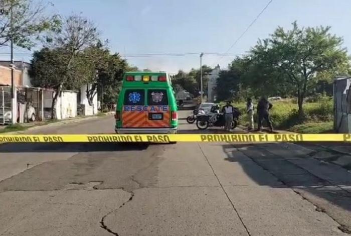 Joven es asesinado en la entrada del fraccionamiento Villas de la Loma, a unos metros de la av. Madero