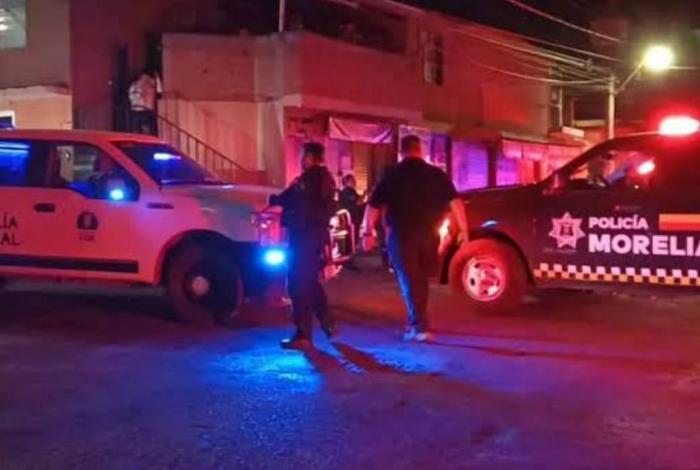 Joven mesera vive momentos de terror tras ser acosada y agredida a tiros por sujeto armado, en Morelia