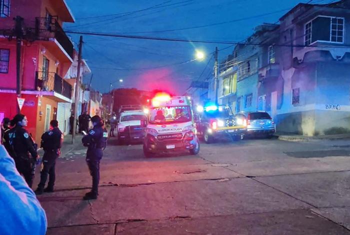 Joven se hiere al manipular una pistola, en la colonia Obrera de Morelia