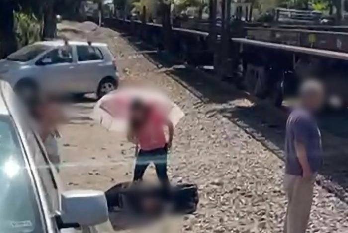 Joven sufre fractura tras caer de un carro plataforma del tren en la avenida Michoacán, Morelia