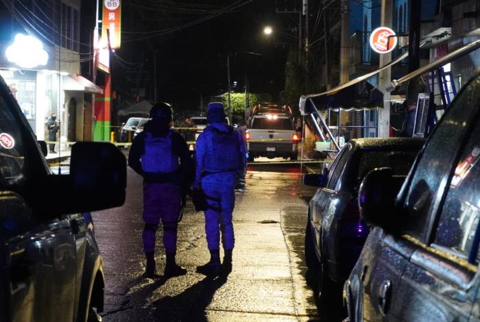 Joven taquero es asesinado a balazos mientras atendía su puesto, en el Centro de Jacona