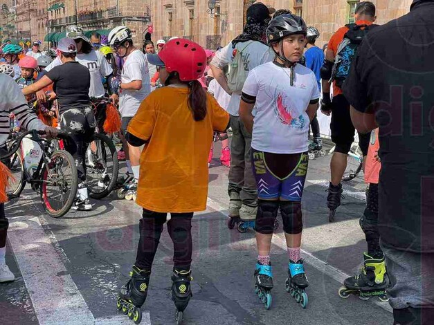 Jóvenes y niños muestran mayor interés por el patinaje en Morelia