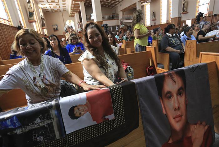 Juan Gabriel reúne a seguidores de México y Estados Unidos a 10 años de su fallecimiento