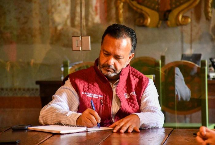 Julio Arreola impulsa rehabilitación de plantas tratadoras para sanear el lago de Pátzcuaro