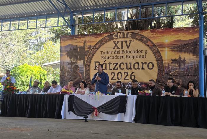 Julio Arreola reconoce compromiso del magisterio en el XIV Taller del Educador y Educadora Regional