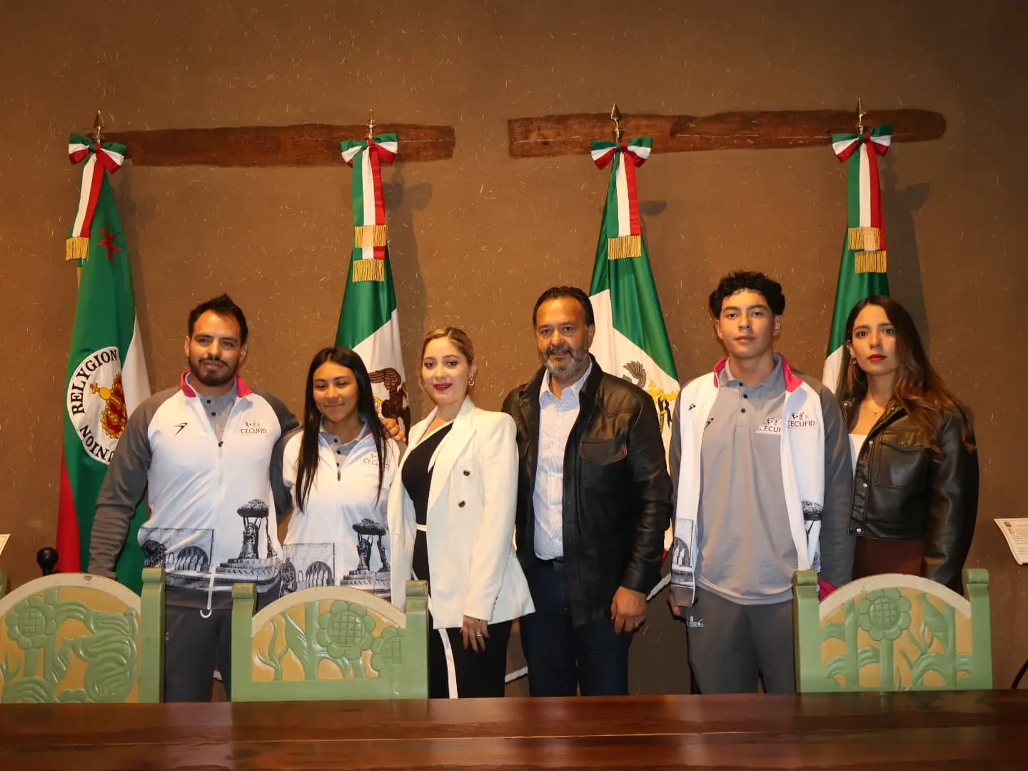 Julio Arreola respalda a deportistas de Pátzcuaro que representarán a Michoacán en los Juegos CONADE 2025