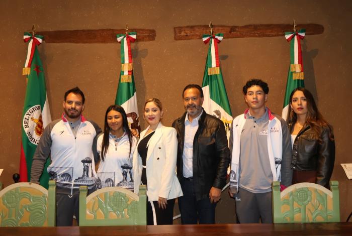 Julio Arreola respalda a deportistas de Pátzcuaro que representarán a Michoacán en los Juegos CONADE 2025