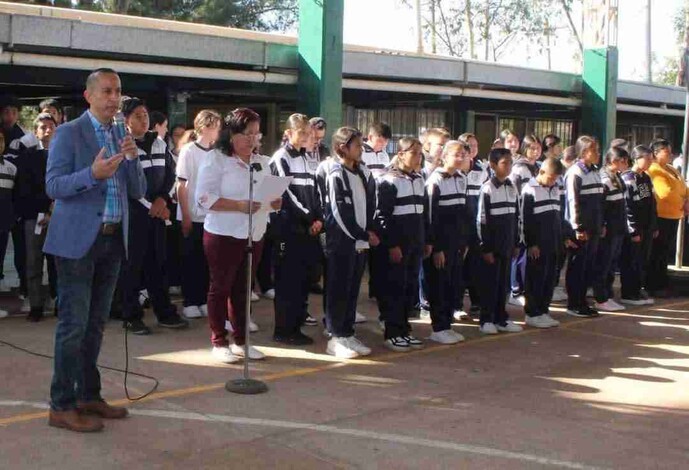 Julio César Conejo Alejos refrenda apoyo a la Escuela Secundaria Sentimientos de la Nación y al sector educativo