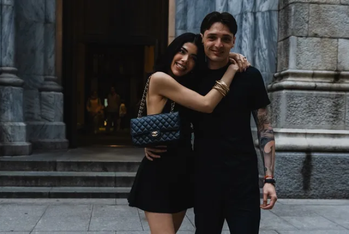 Kenia Os comparte sobre su relación con la mamá de Peso Pluma