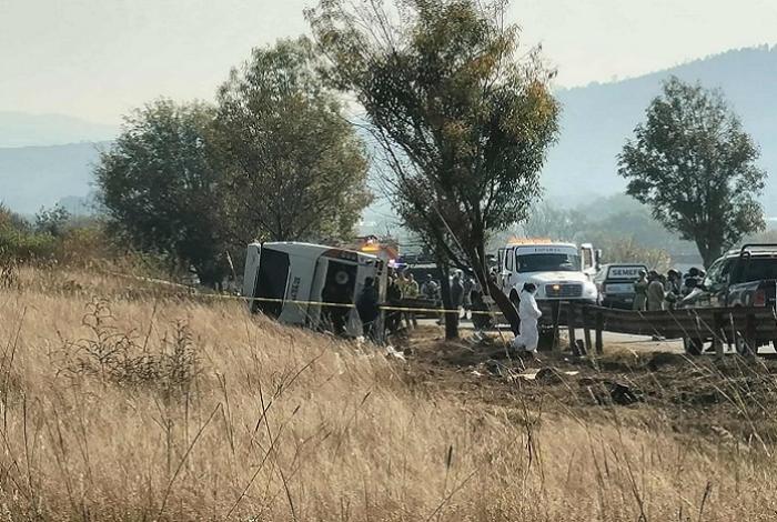 La agencia DC Tours que organizó el viaje a Tlalpujahua, dice que atenderá lo que se requiera tras fatal accidente