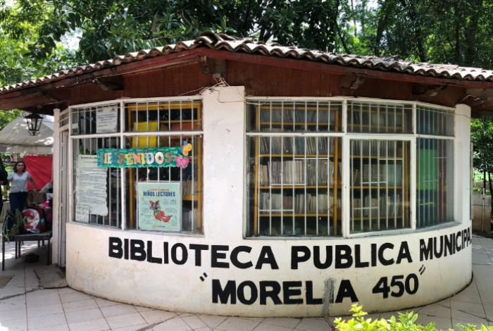 La biblioteca que resiste el abandono en medio del bosque Cuauhtémoc y que es ahora refugio de educación e inclusión
