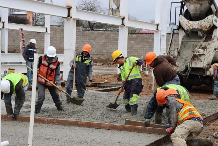 La economía mexicana crece 0.7% en abril, informa Inegi