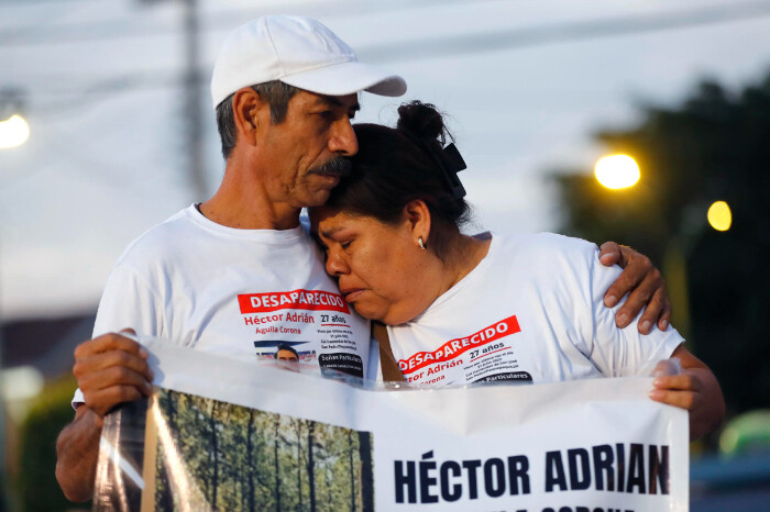 La FIL mexicana es escenario de protesta para exigir justicia por personas desaparecidas