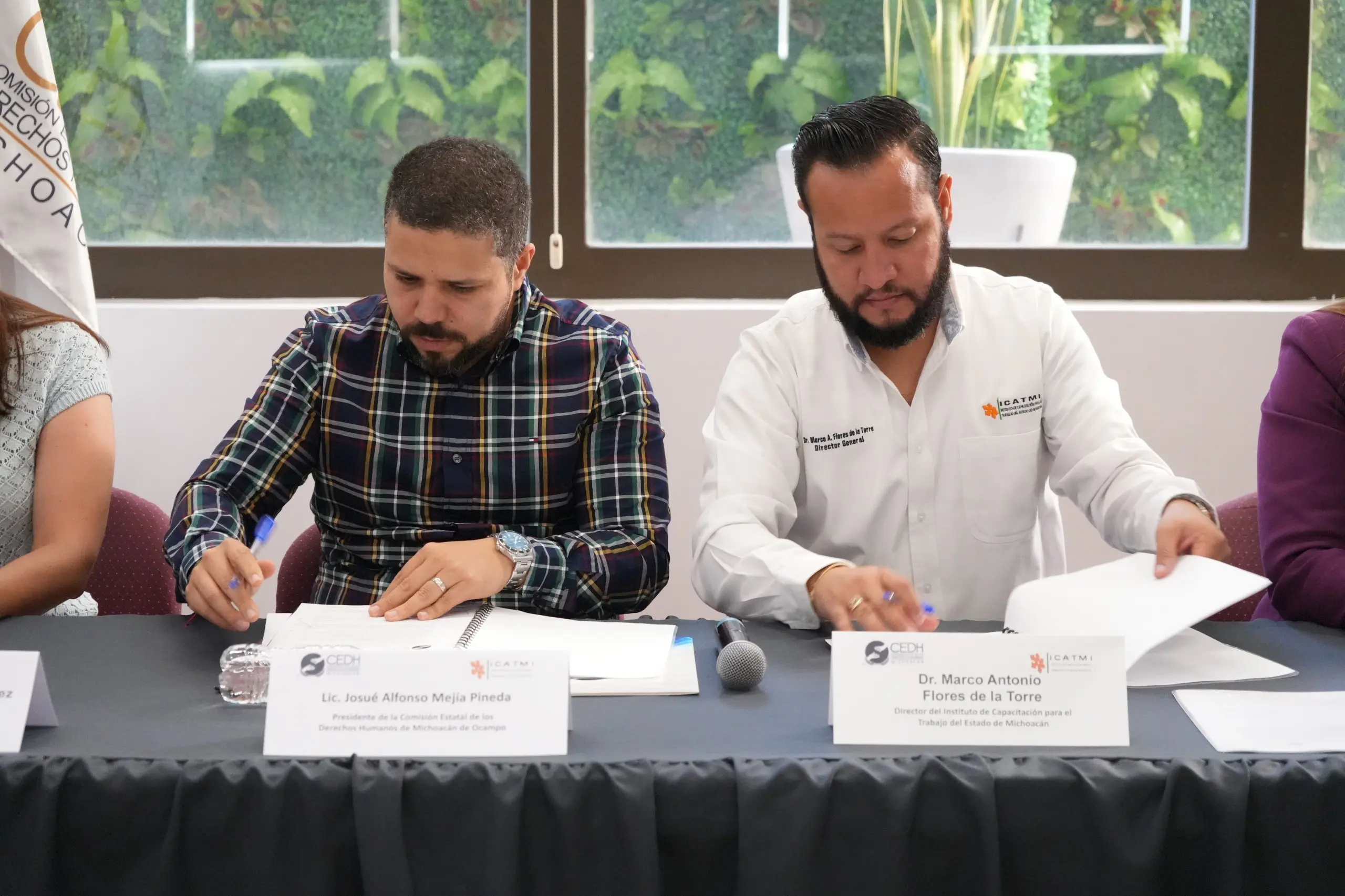 “La firma de convenios fortalece el marco de Derechos Humanos en las instituciones”: Josué Mejía