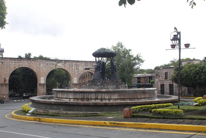 La fuente de Las Tarascas en Morelia: historia de dos esculturas