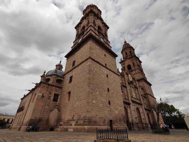 La magia e historia que rodea a la Catedral de Morelia