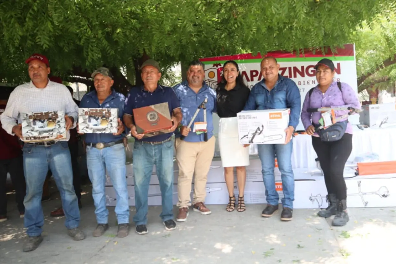 La presidenta Fanny Arreola fortalece al personal municipal con entrega de material y equipamiento