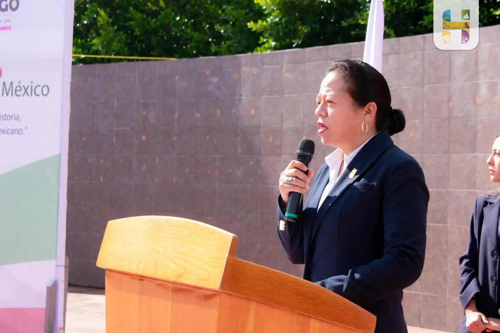 La Presidenta Municipal, Jeovana Alcántar, encabezó el Acto Cívico y Desfile Cívico Militar conmemorativo al CCXV Aniversario de la Independencia de México