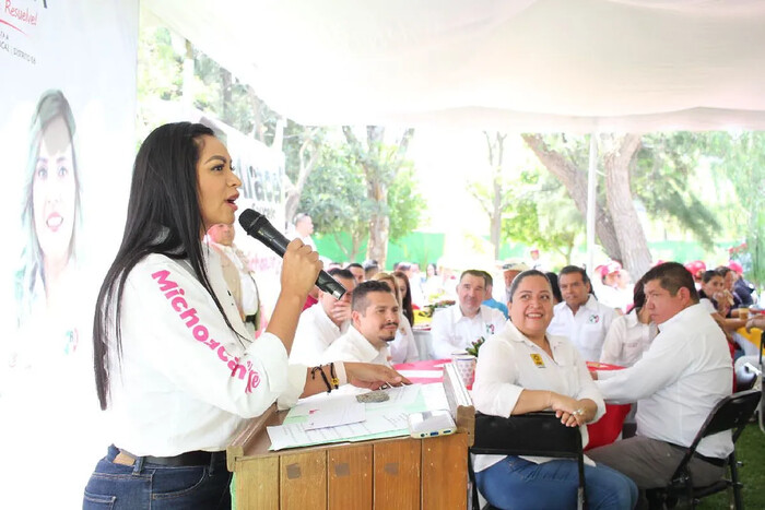 La unidad es nuestro camino, la fuerza nuestro corazón por eso vamos a ganar: Araceli Saucedo