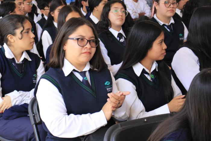 La Universidad Rosario Castellanos en Zacapu abrirá las carreras de Medicina y Enfermería