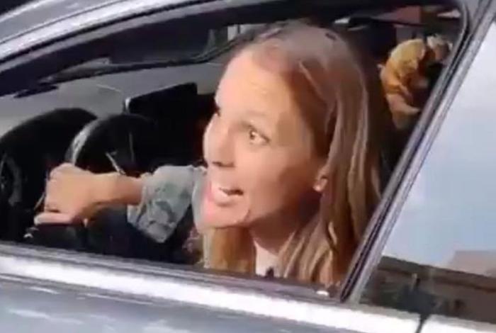 ‘Lady Racista’ se disculpa tras llamar ‘p1nch3 n3gr0’ a policía de la CDMX