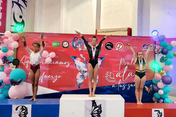 Las gimnastas morelianas Naomi y Alexa Mejía, logran ganar 10 medallas en la Copa Flight 2024