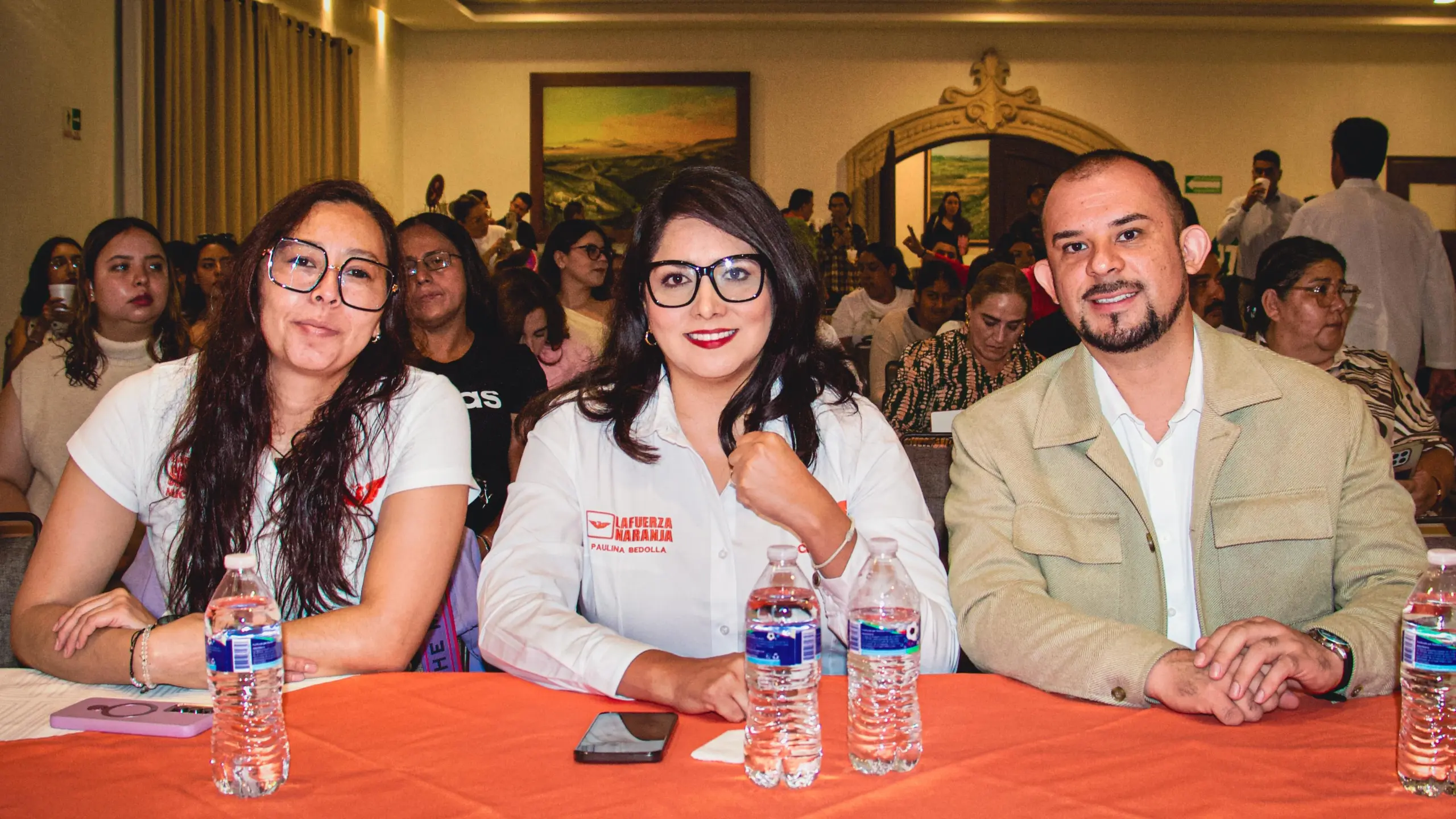 Las mujeres son pieza fundamental para construir el Michoacán del futuro: Víctor Manríquez