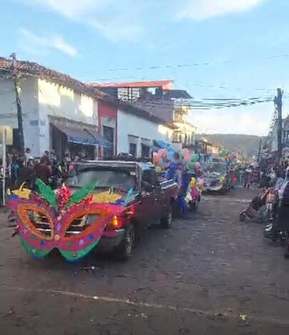 Las tradiciones siguen vivas en Morelos con un Martes de Carnaval inolvidable