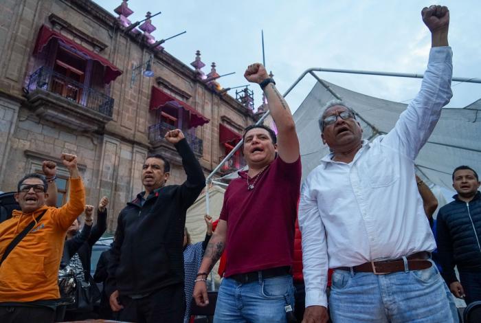 Levantar el plantón es muestra de voluntad del magisterio: Poder de Base