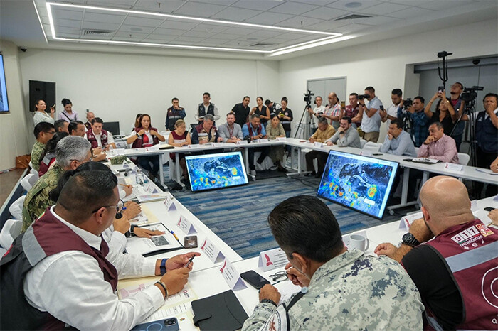 Listos, 112 refugios para 21 mil personas, ante el impacto de Beryl en Quintana Roo