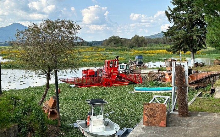 Llegará maquinaria y equipos de bombeo para desazolve del Lago de Pátzcuaro: Secma