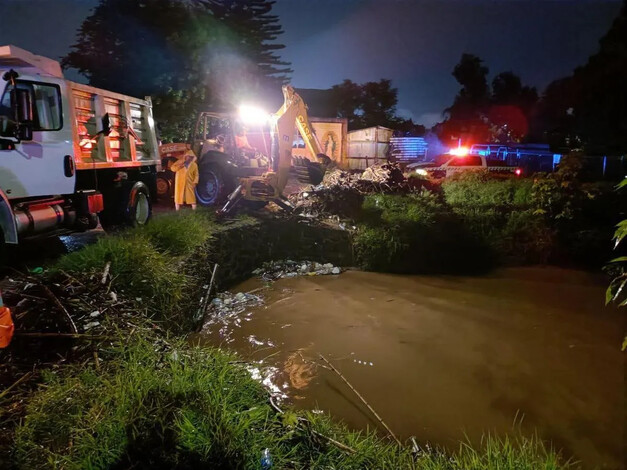 Lluvia incrementa afluentes en ríos y drenes de Morelia