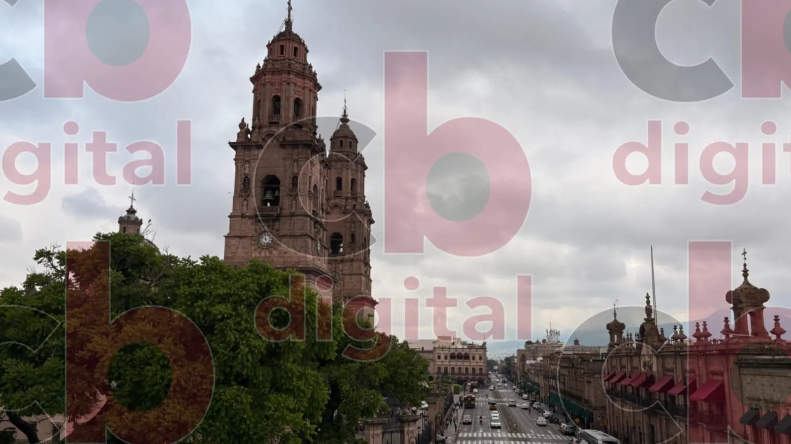 Lluvia sorprende a los morelianos y provoca inundaciones en algunos puntos