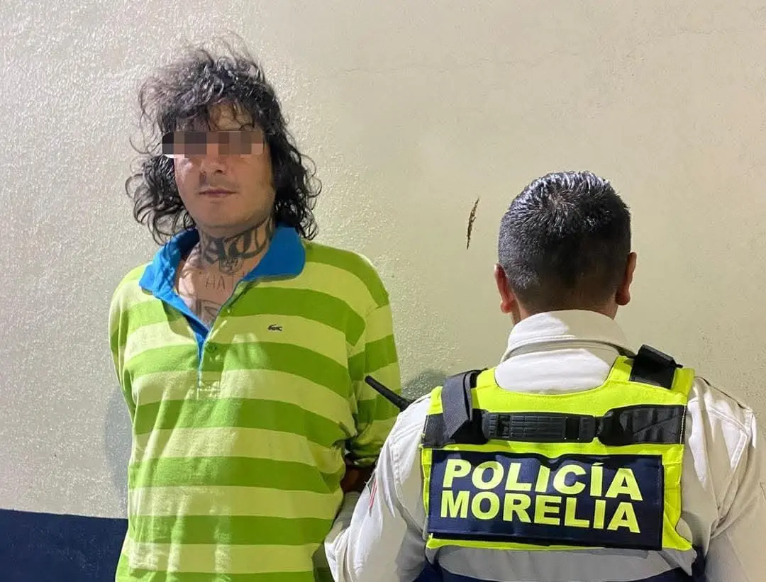 Lo arrestan por grafitear la Catedral de Morelia