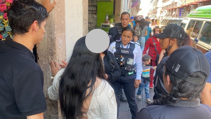 #Local | Policía Morelia atiende caso de violencia entre dos mujeres