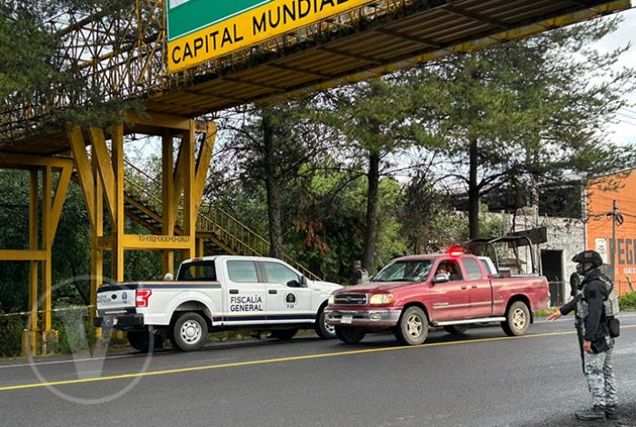 Localizan a joven mujer sin vida en el puente del Cetis 27, sobre la carretera Uruapan-Paracho
