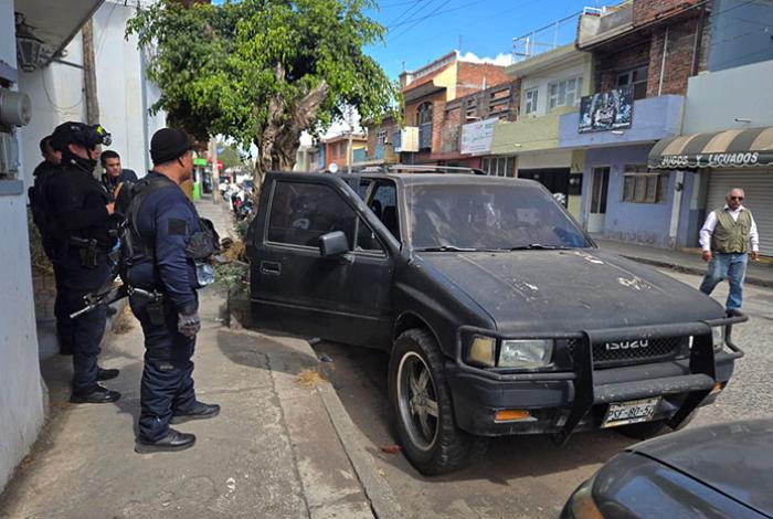 Localizan baleadas camioneta y casa en la Valencia Segunda Sección de Zamora