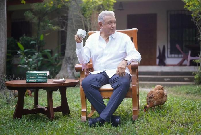  López Obrador reaparece: “Me retiré de la práctica política, no es una simulación”