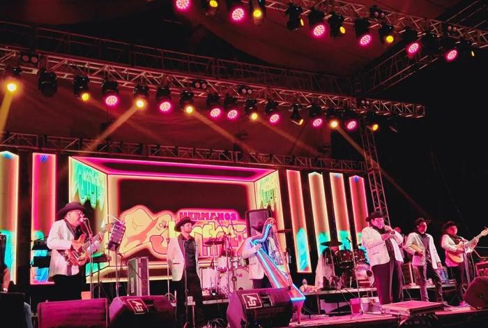 Los Hermanos Jiménez apelan a la libertad artística, tras sugerencia de Bedolla para cancelar concierto