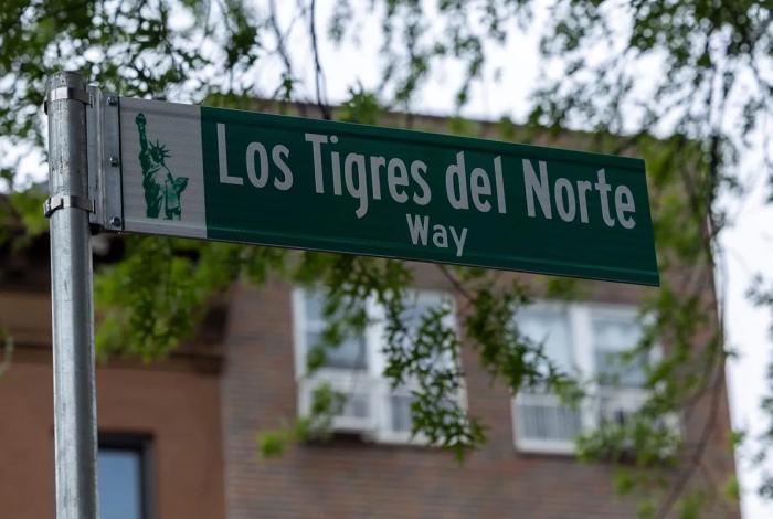 ¡Los Tigres del Norte tienen calle en Nueva York!